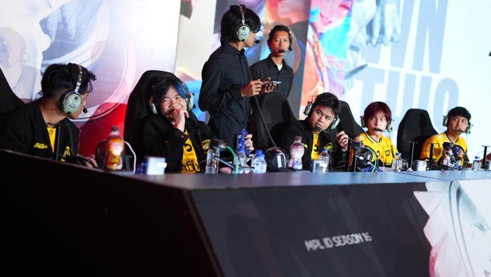 Jadwal MPL ID S16 Week 6: Onic Kembali Tantang RRQ Hoshi dalam Big Match Seru