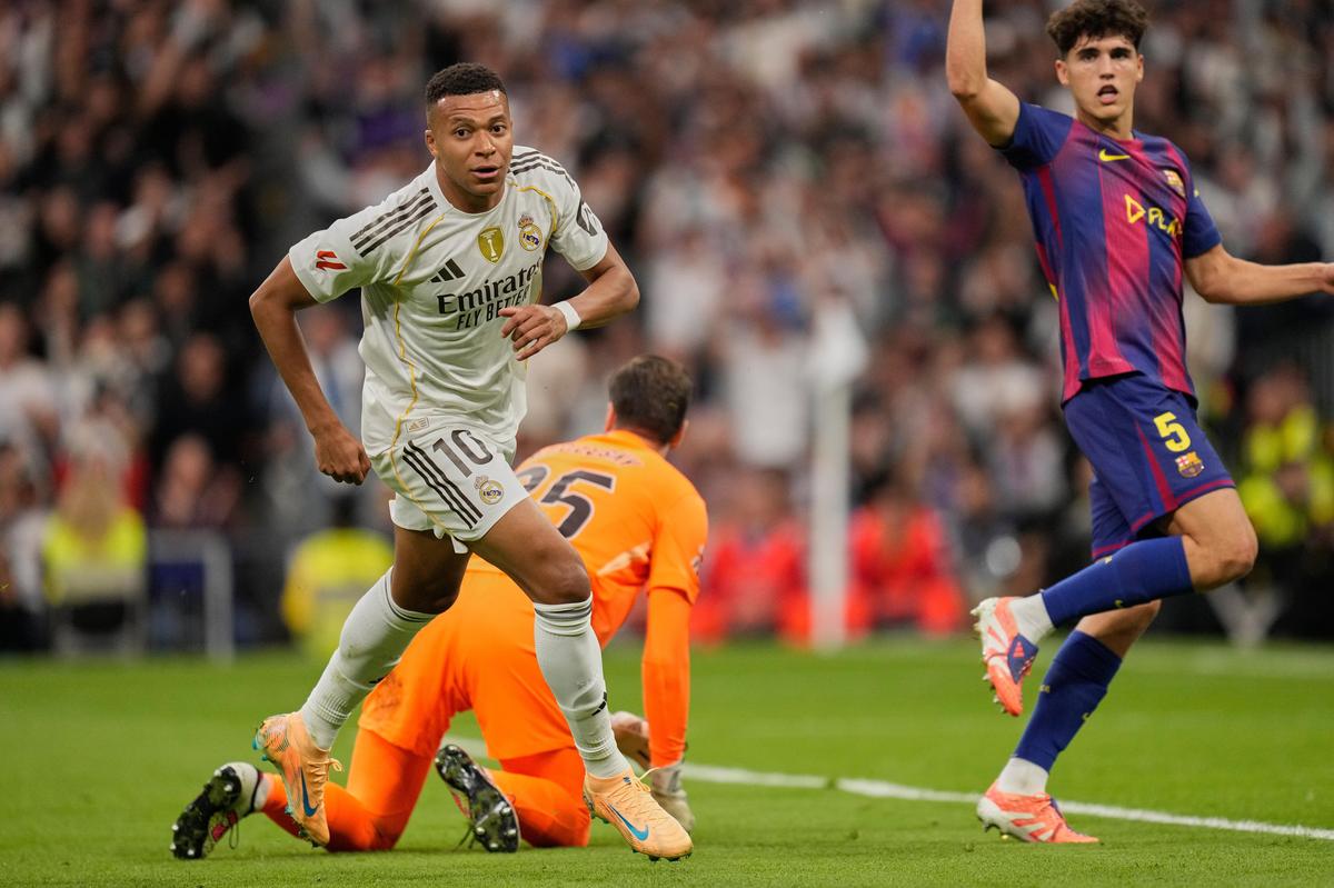 Real Madrid Kalahkan Barcelona 2-1 di Laga El Clasico La Liga 2025/2026